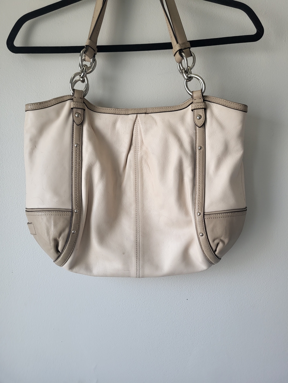 Coach Two-Tone Cream and Taupe Leather Shoulder Bag - Picture 2 of 14
